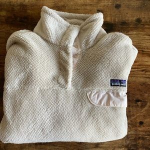 Patagonia Pullover- Large